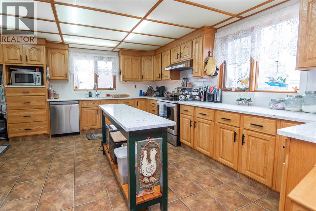 Plenty of cupboards/counters