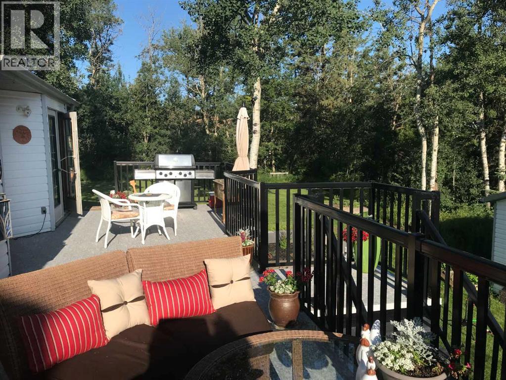 500 sf rear deck