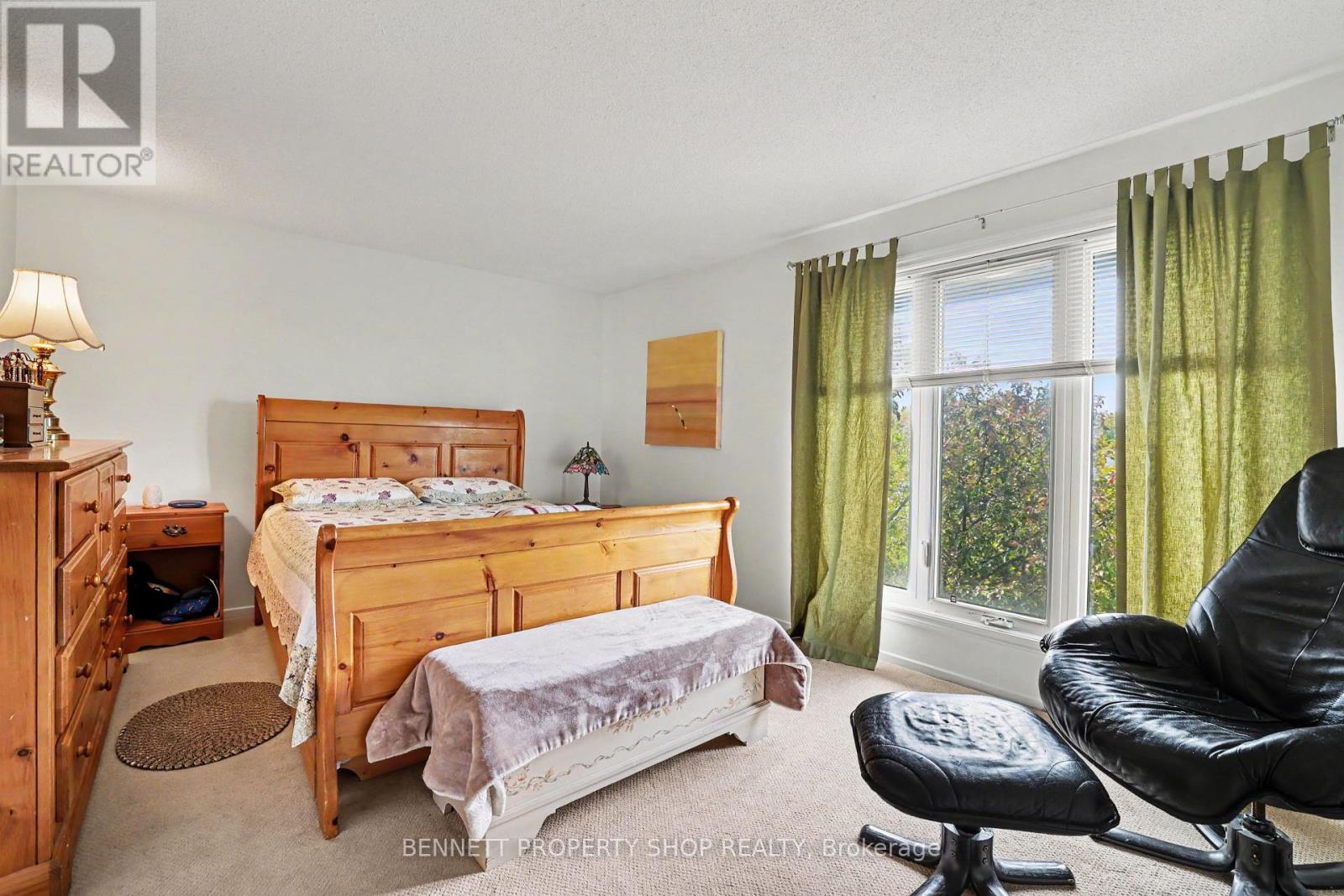 #61 3205 UPLANDS DRIVE - 10