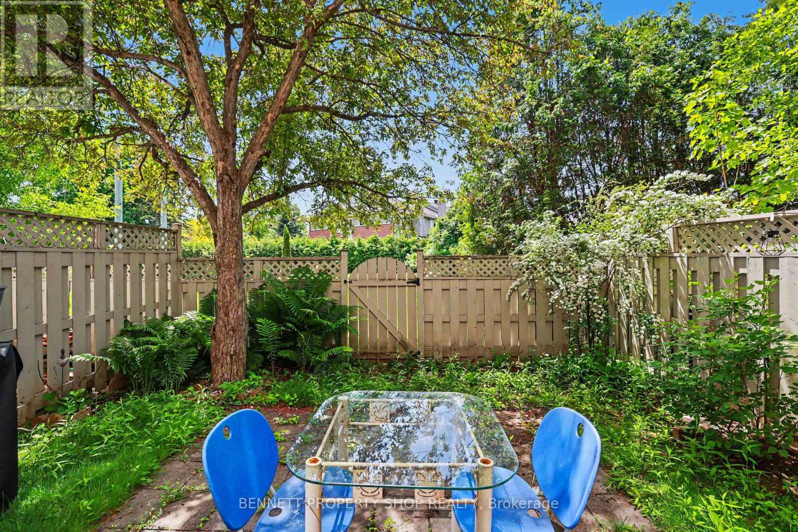 #61 3205 UPLANDS DRIVE - 18