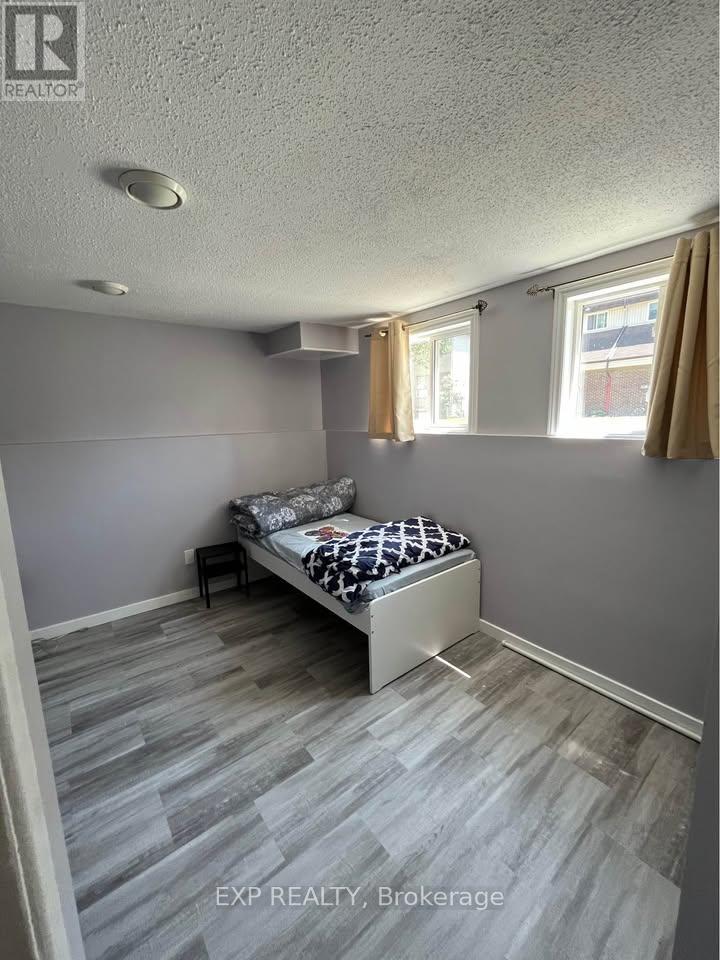 3 Bed, 2 Bath House for Rent in Ottawa – 135 – 20 SONNET CRESCENT, Ottawa – MLS# X13242326 - Image 9