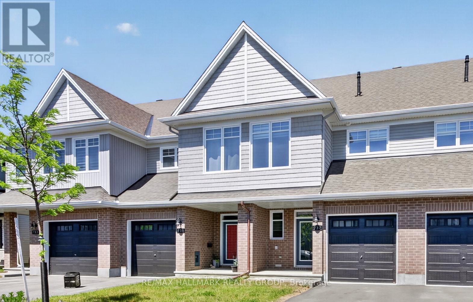 737 MAVERICK CRESCENT - 1