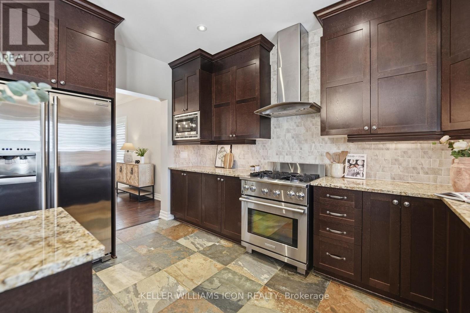 246 MADHU CRESCENT - 10