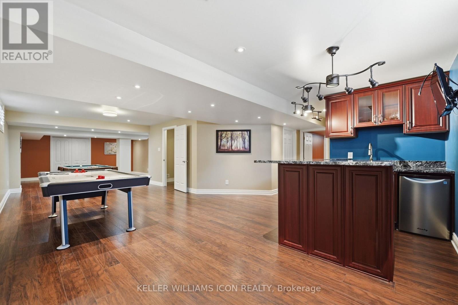 246 MADHU CRESCENT - 33