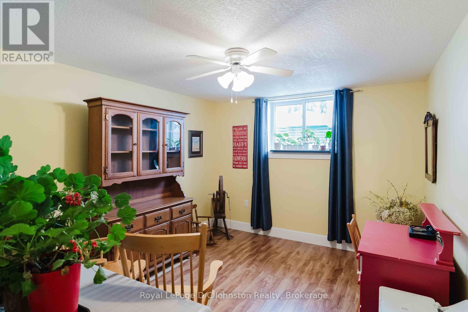 44 EASTGATE DRIVE - 44