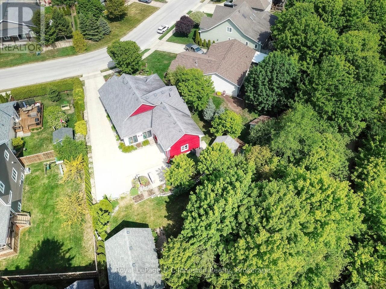 44 EASTGATE DRIVE - 5