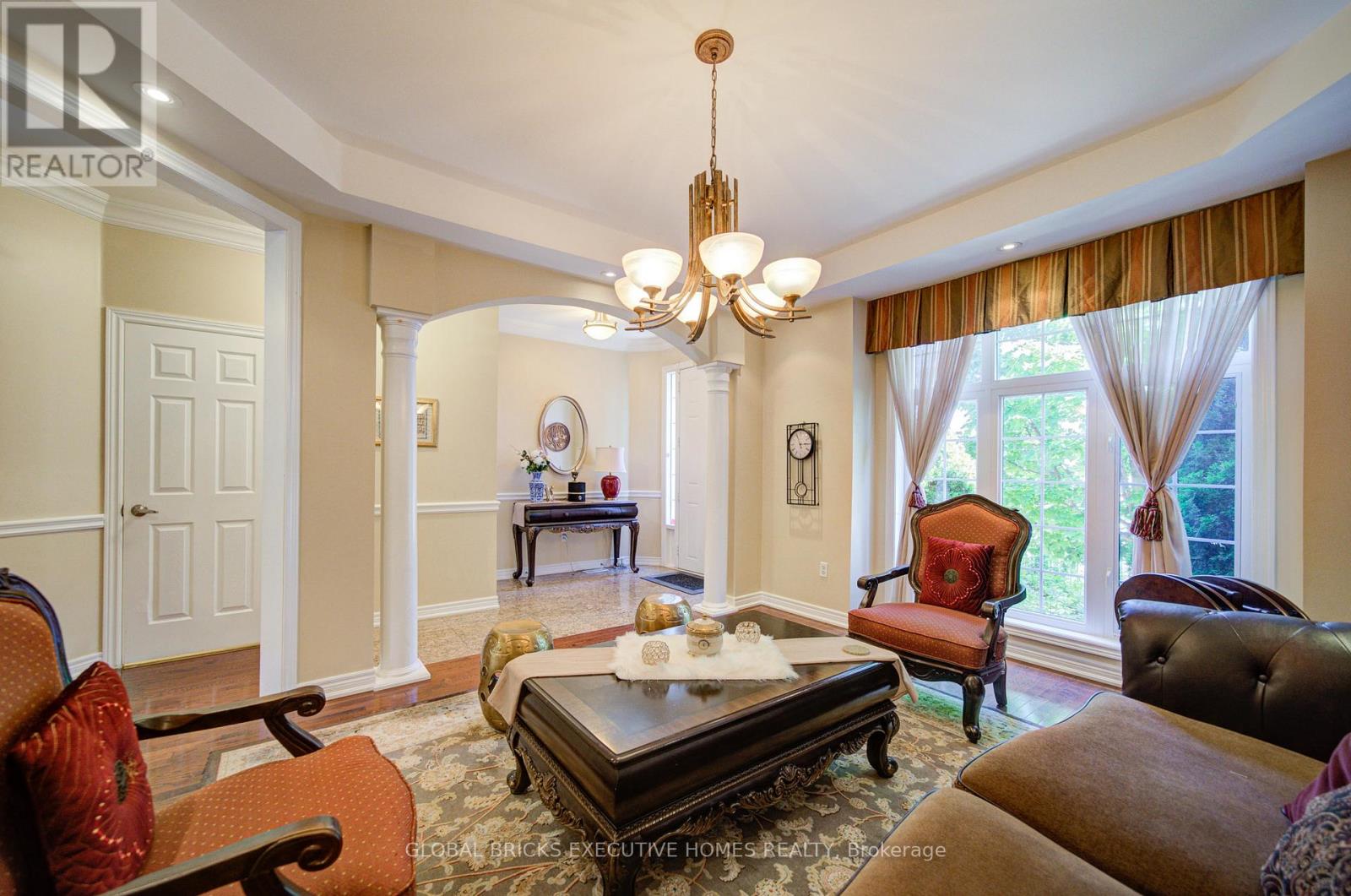 3885 EGLINTON AVENUE - 6