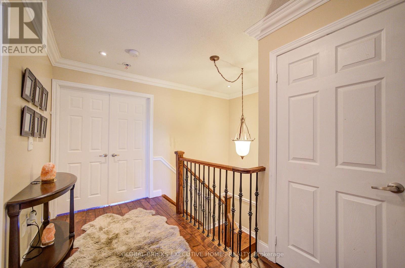 3885 EGLINTON AVENUE - 20
