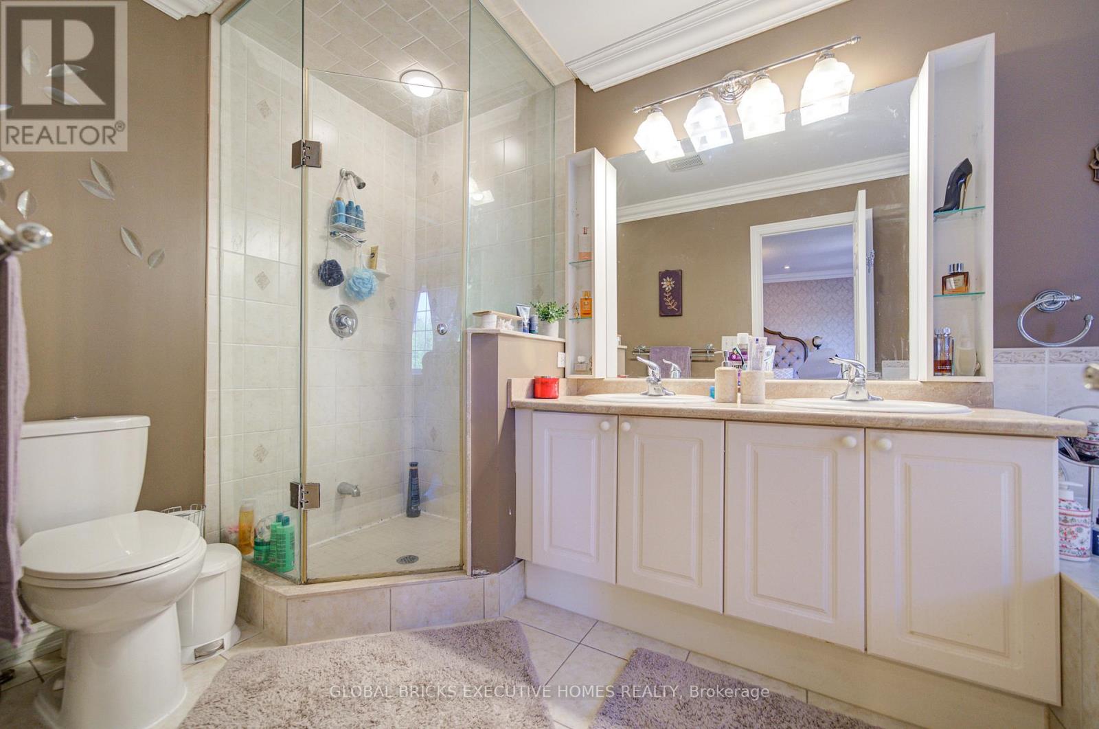 3885 EGLINTON AVENUE - 24