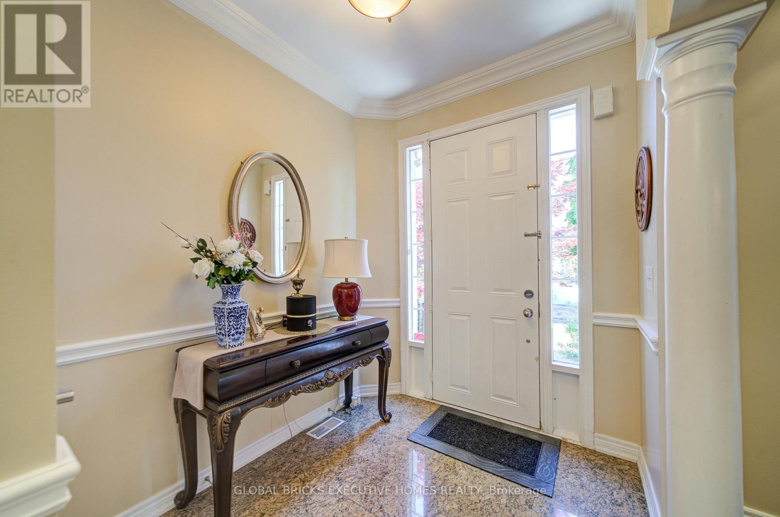 3885 EGLINTON AVENUE - 4