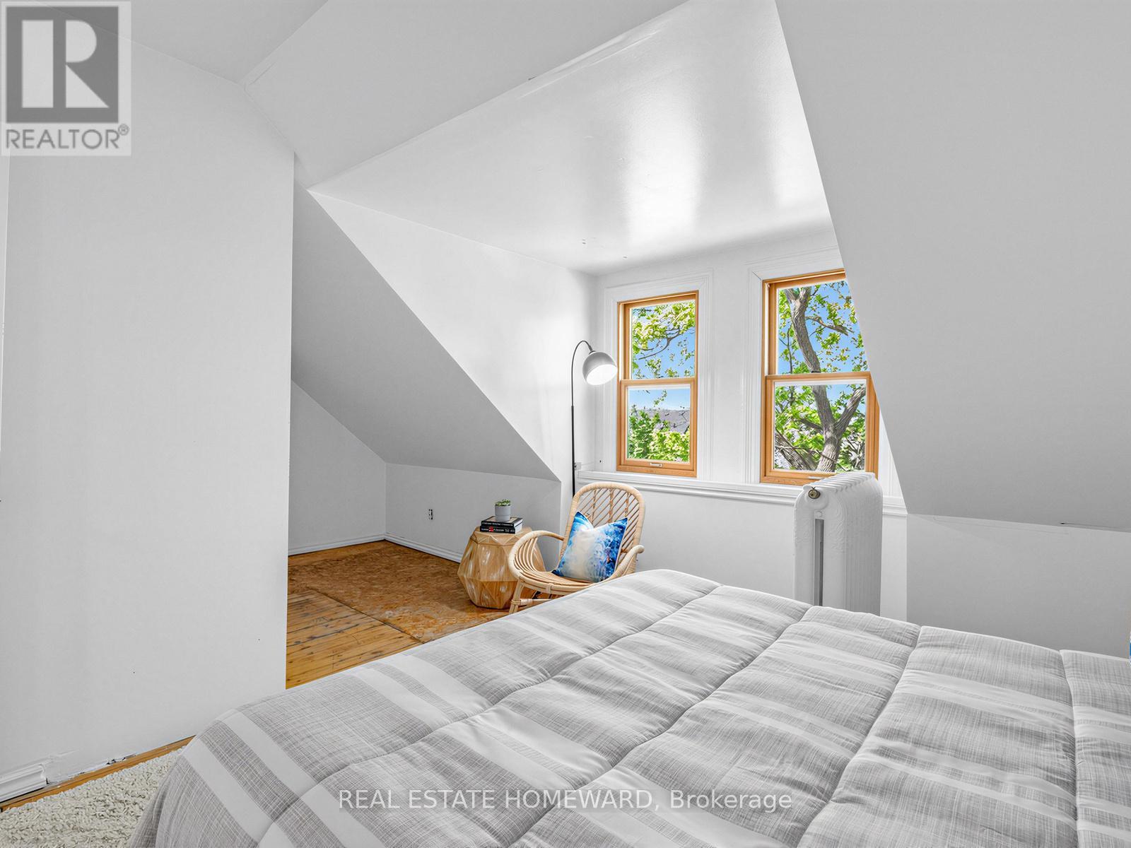 46 WESTMOUNT AVENUE - 31