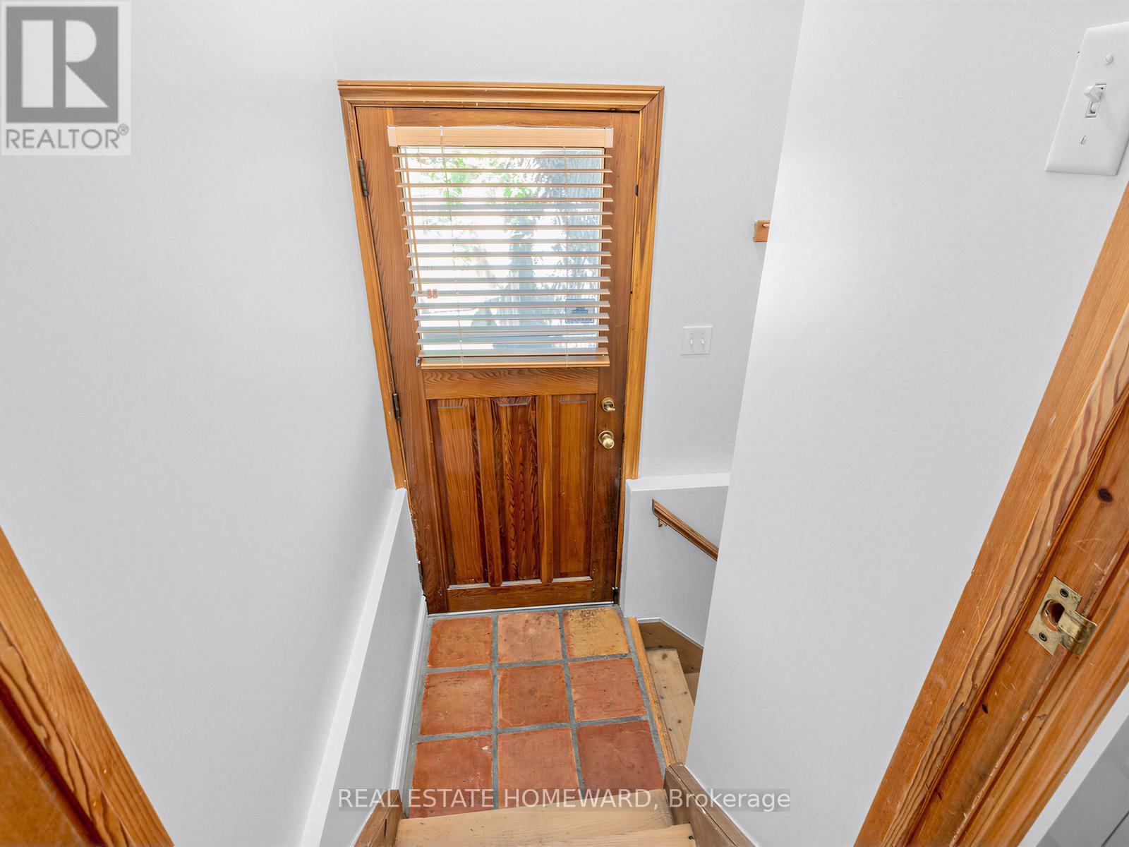 46 WESTMOUNT AVENUE - 35