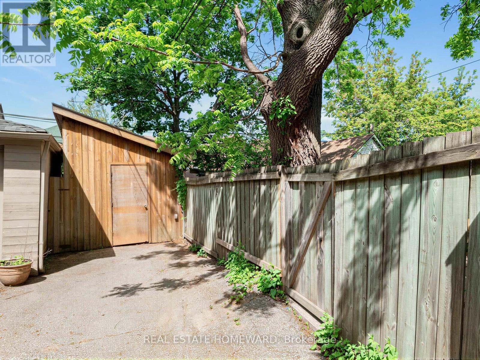46 WESTMOUNT AVENUE - 43
