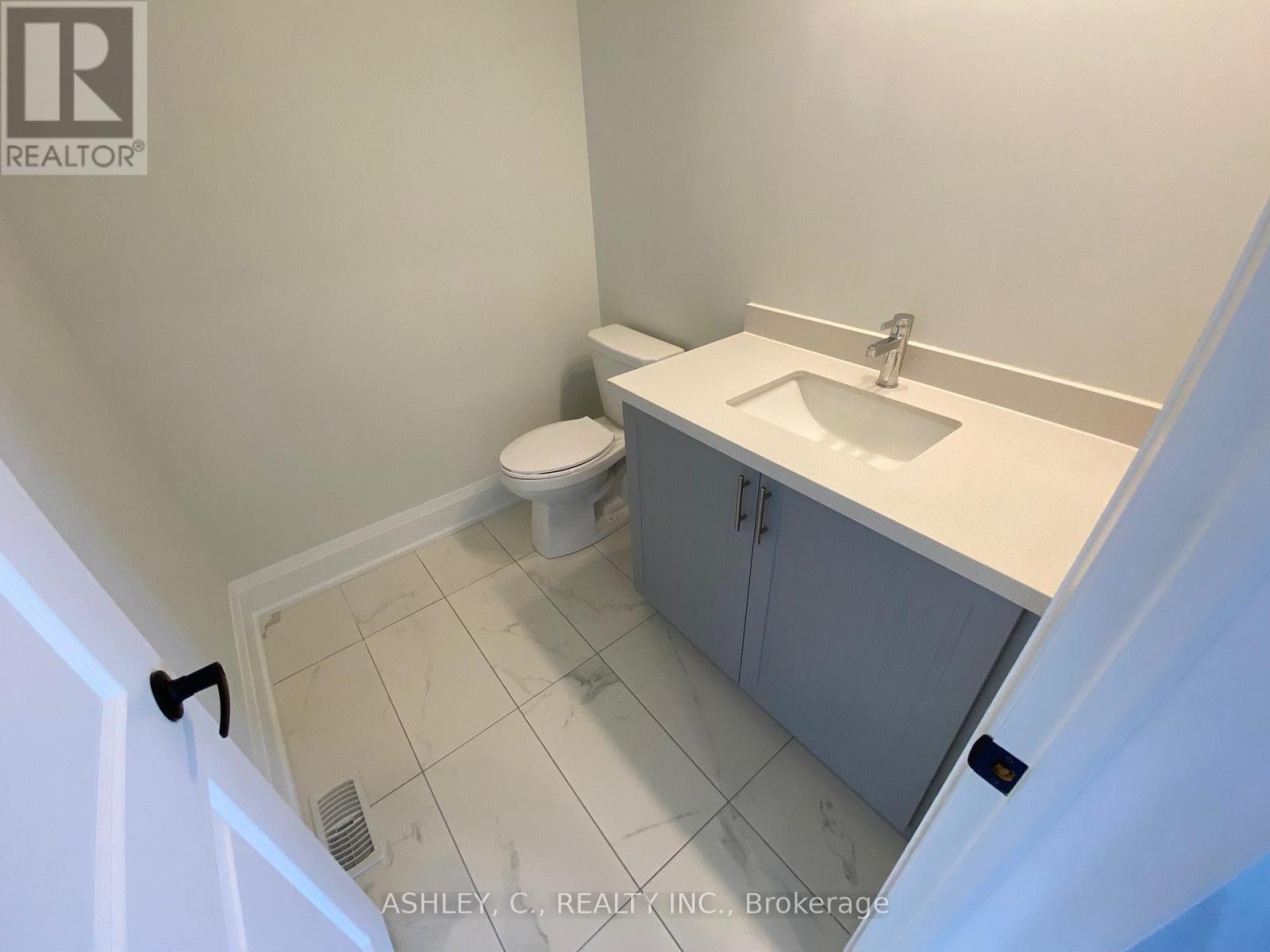 20 CHINABERRY ROAD - 13