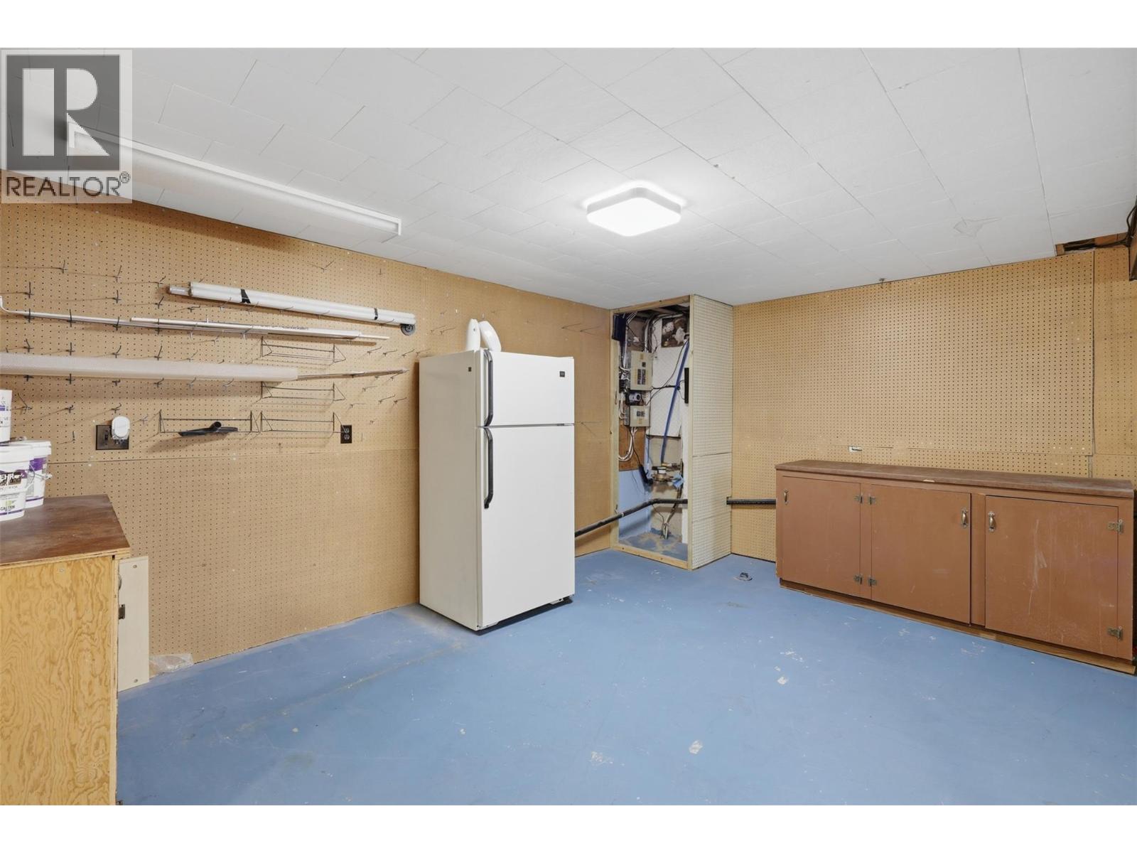 2641 Young Place - 19