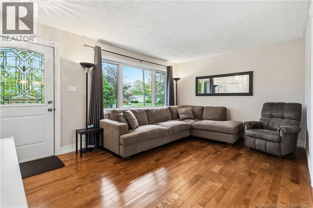 10 Manchester Crescent - 9