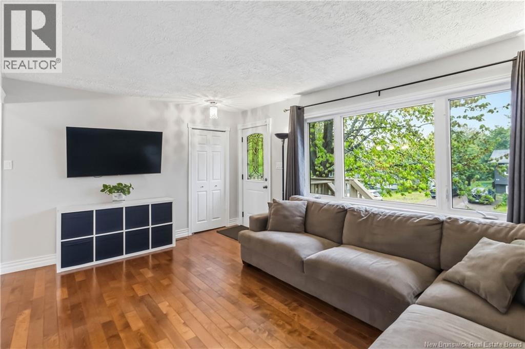 10 Manchester Crescent - 8