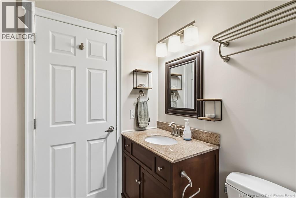10 Manchester Crescent - 23