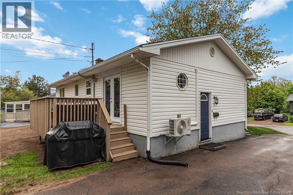 10 Manchester Crescent - 42