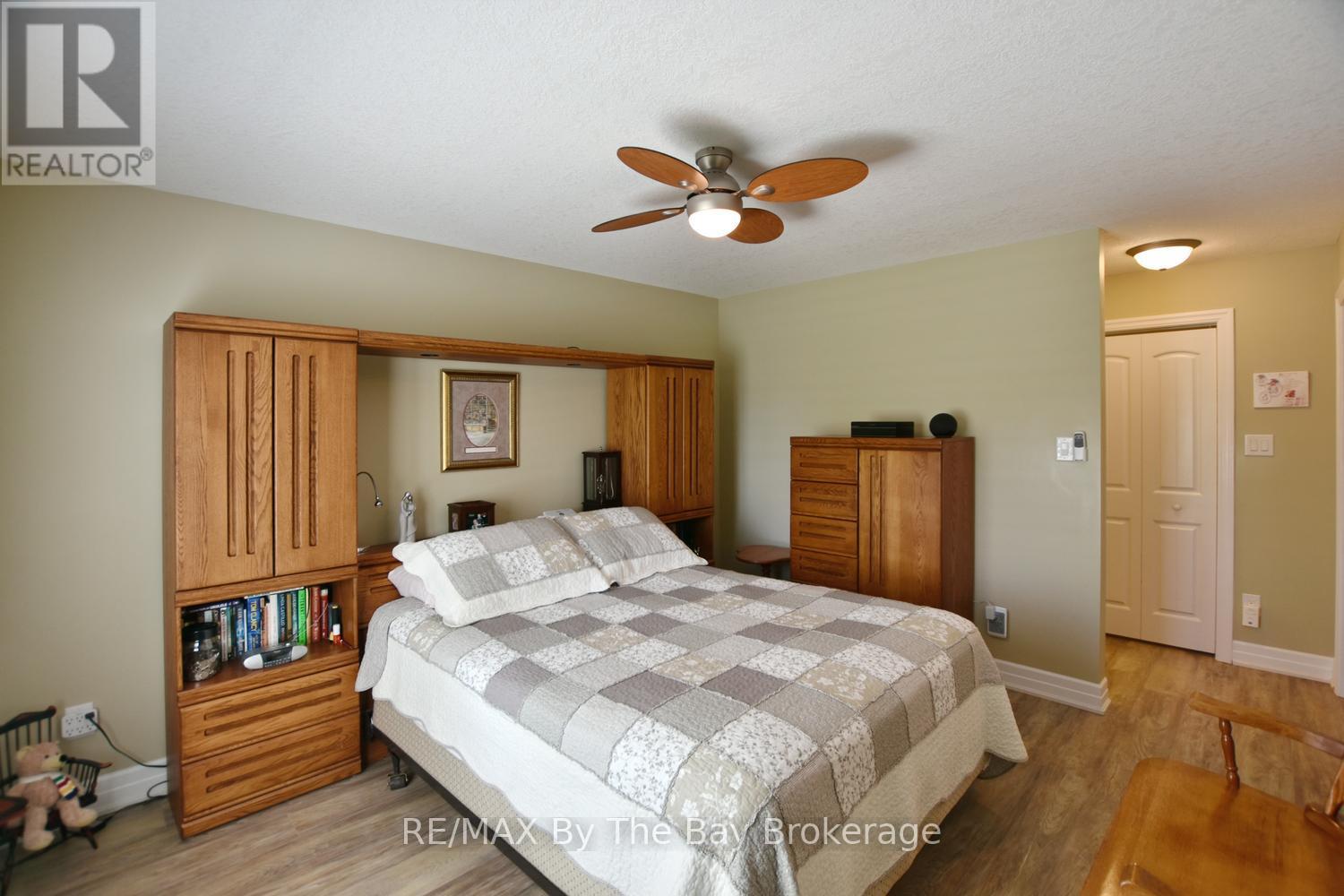 3 GARDEN GROVE CRESCENT - Image 32
