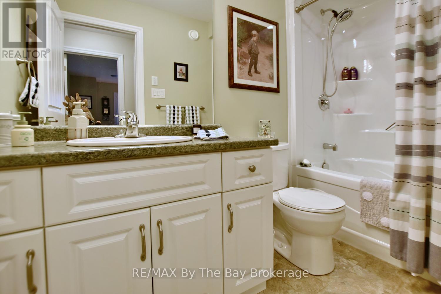 3 GARDEN GROVE CRESCENT - Image 33