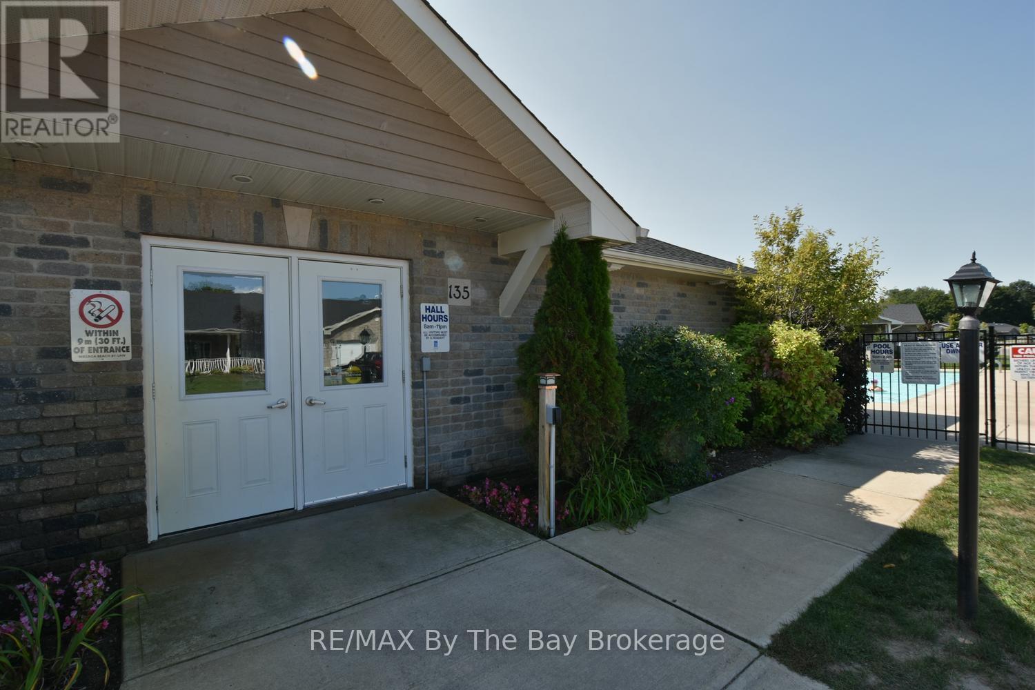 3 GARDEN GROVE CRESCENT - 38