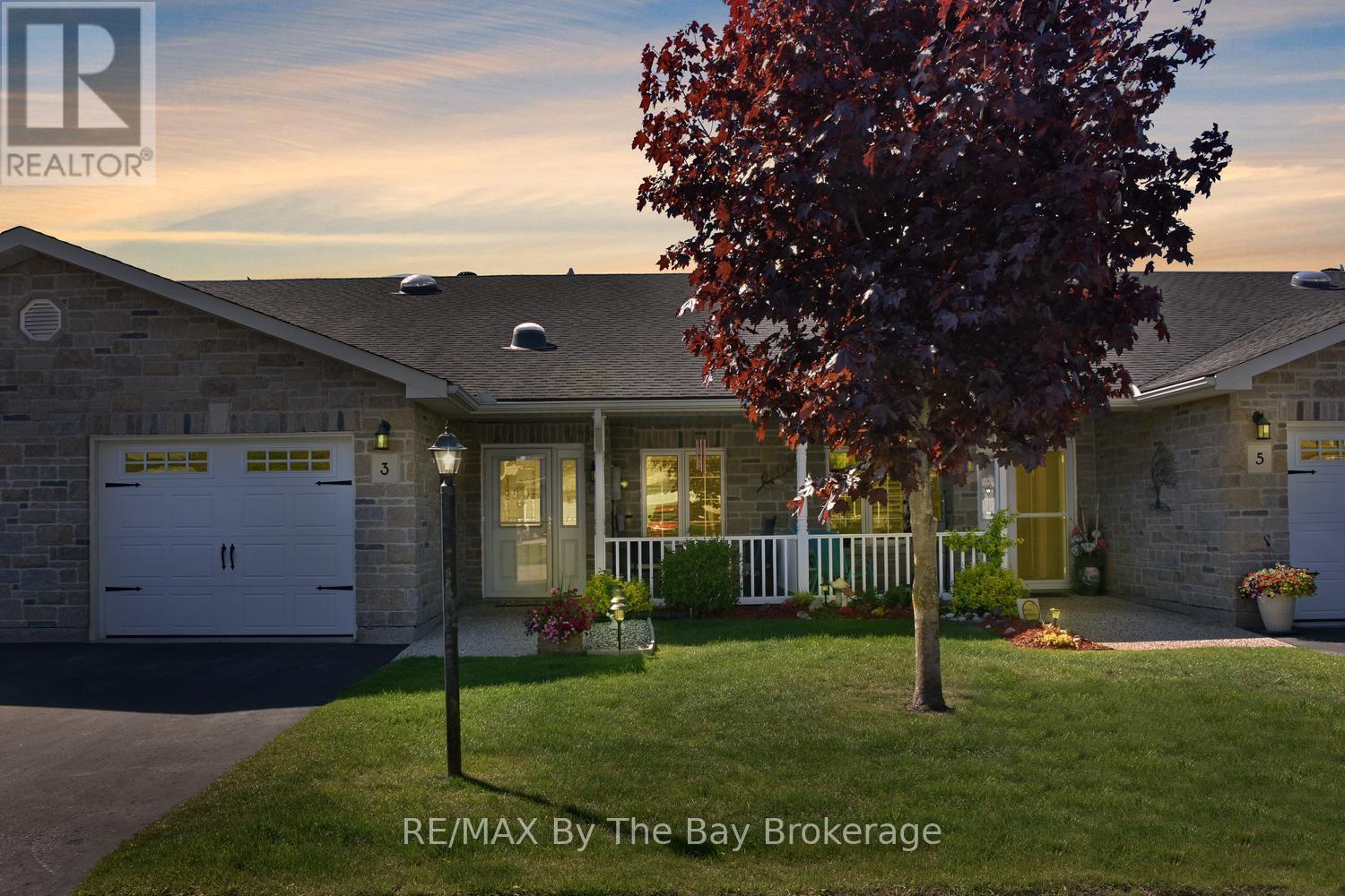 3 GARDEN GROVE CRESCENT - 43