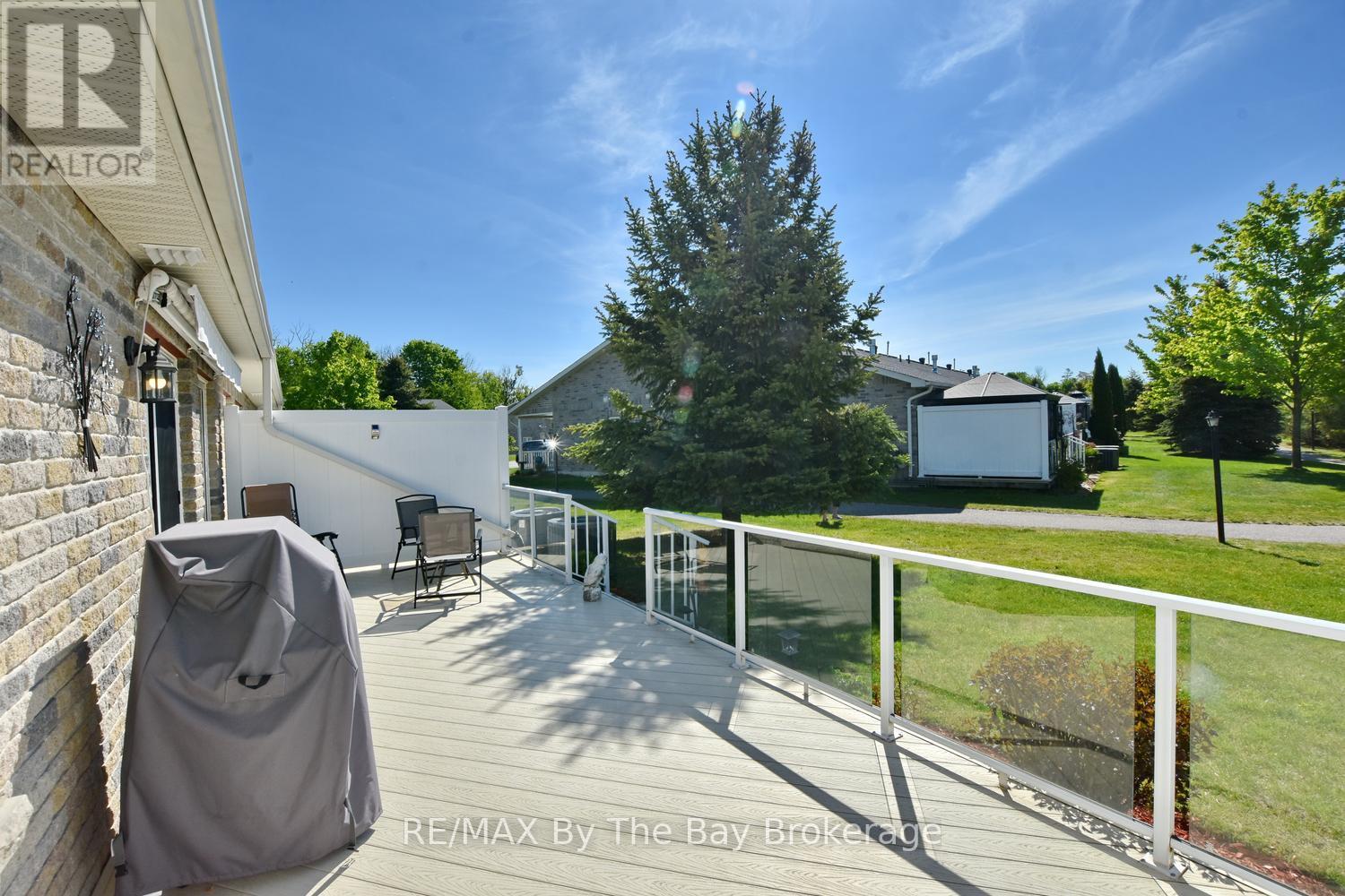 3 GARDEN GROVE CRESCENT - 47