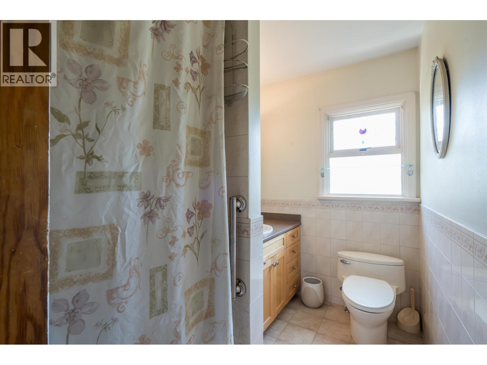 125 15TH AVENUE - 16