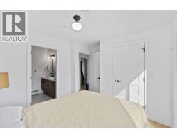 2072 Kitchener Street, Vancouver, BC V5L2W8 Photo 25