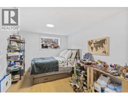 2072 Kitchener Street, Vancouver, BC V5L2W8 Photo 20