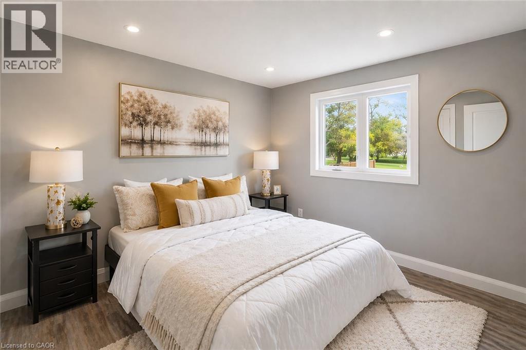 86 CARLYLE Drive - 21
