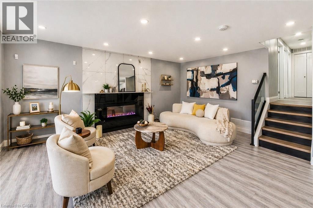 86 CARLYLE Drive - 7