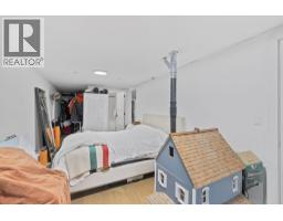 2072 Kitchener Street, Vancouver, BC V5L2W8 Photo 19