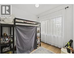 2072 Kitchener Street, Vancouver, BC V5L2W8 Photo 13