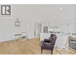 2072 Kitchener Street, Vancouver, BC V5L2W8 Photo 11