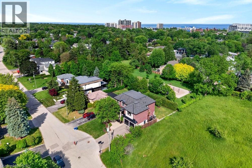 2470 APPLEWOOD Drive - 48
