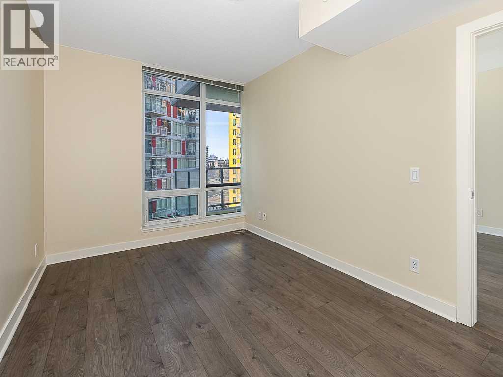 #706 30 Brentwood Common NW - 12