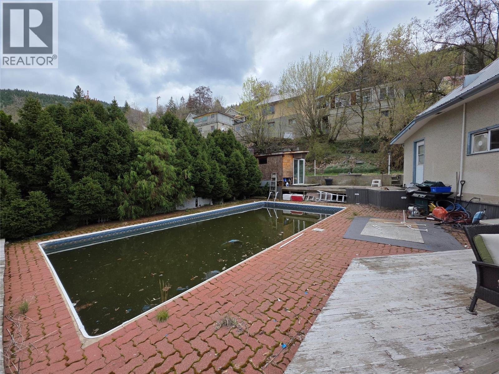 1290 Nelson Avenue - 17