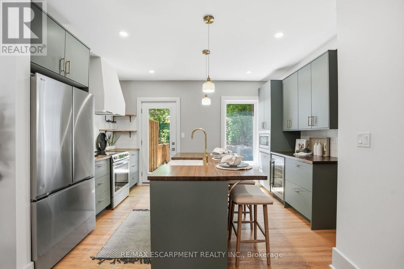 14 CUMBERLAND AVENUE - 12