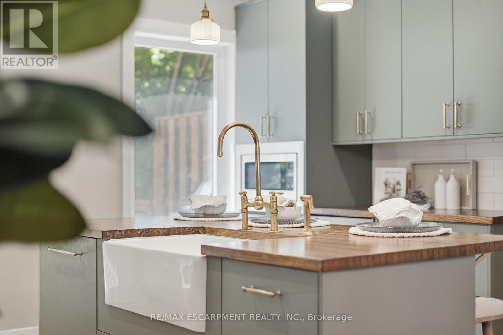 14 CUMBERLAND AVENUE - 25