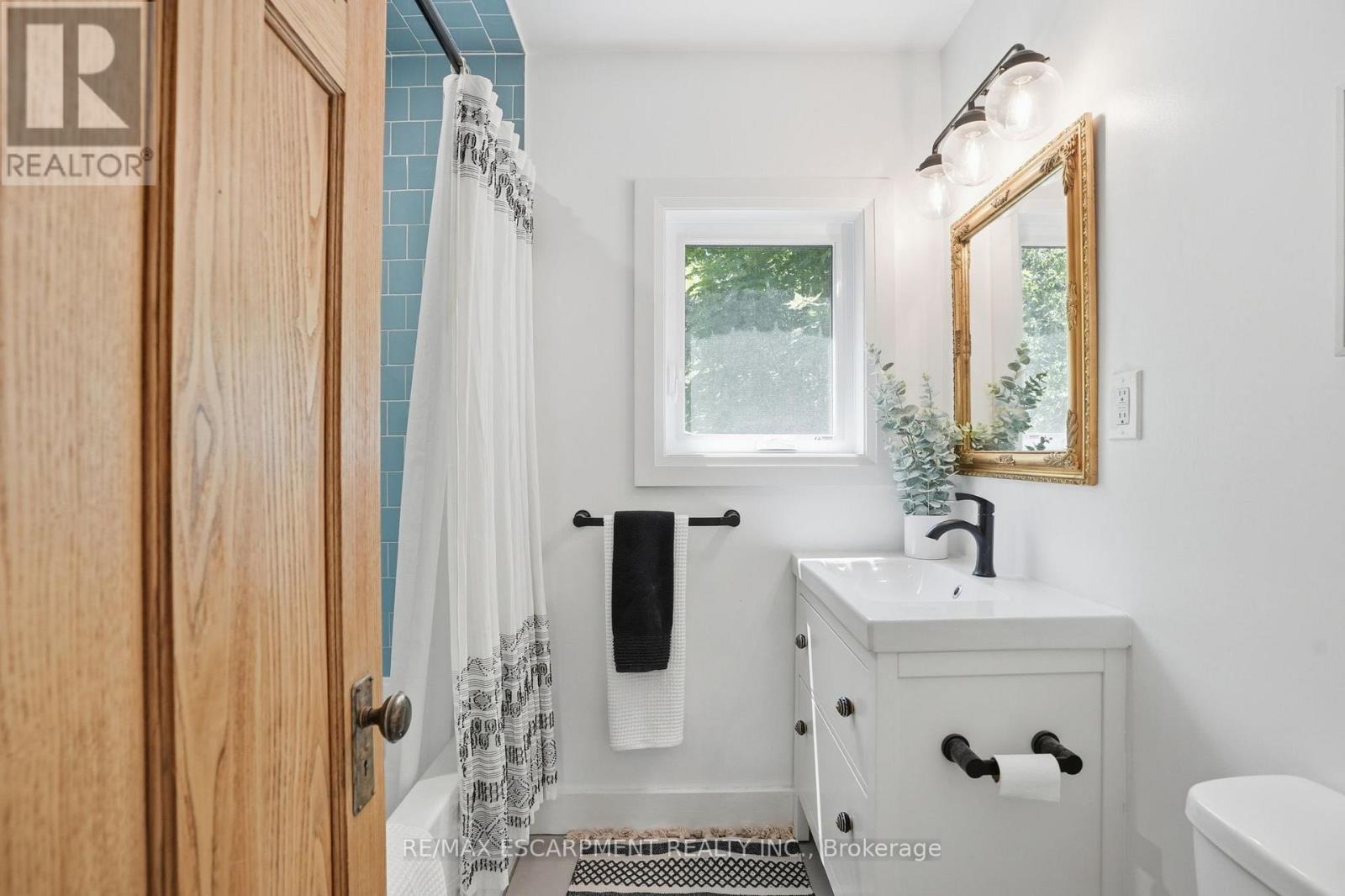14 CUMBERLAND AVENUE - 38