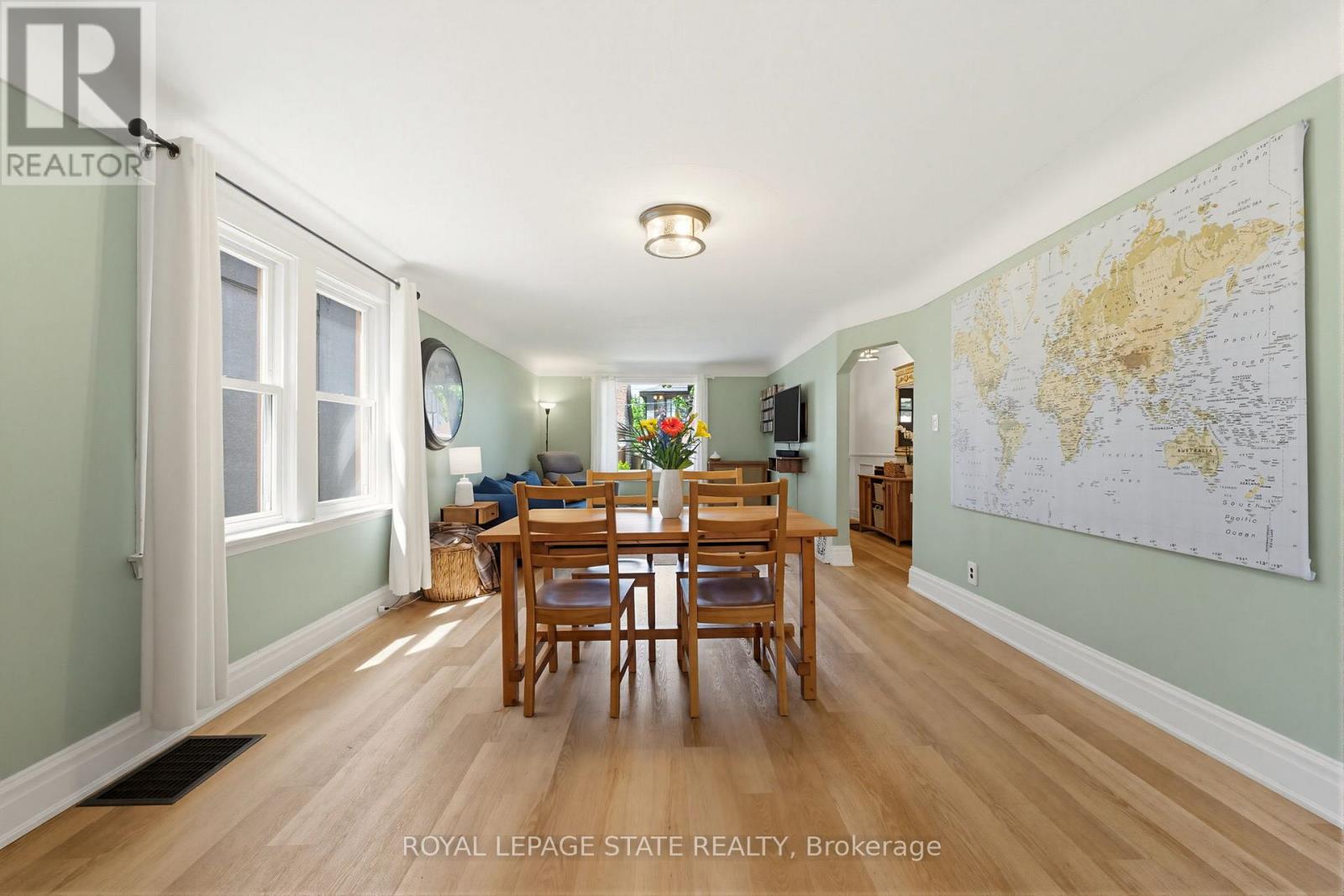 124 CAMPBELL AVENUE - 12