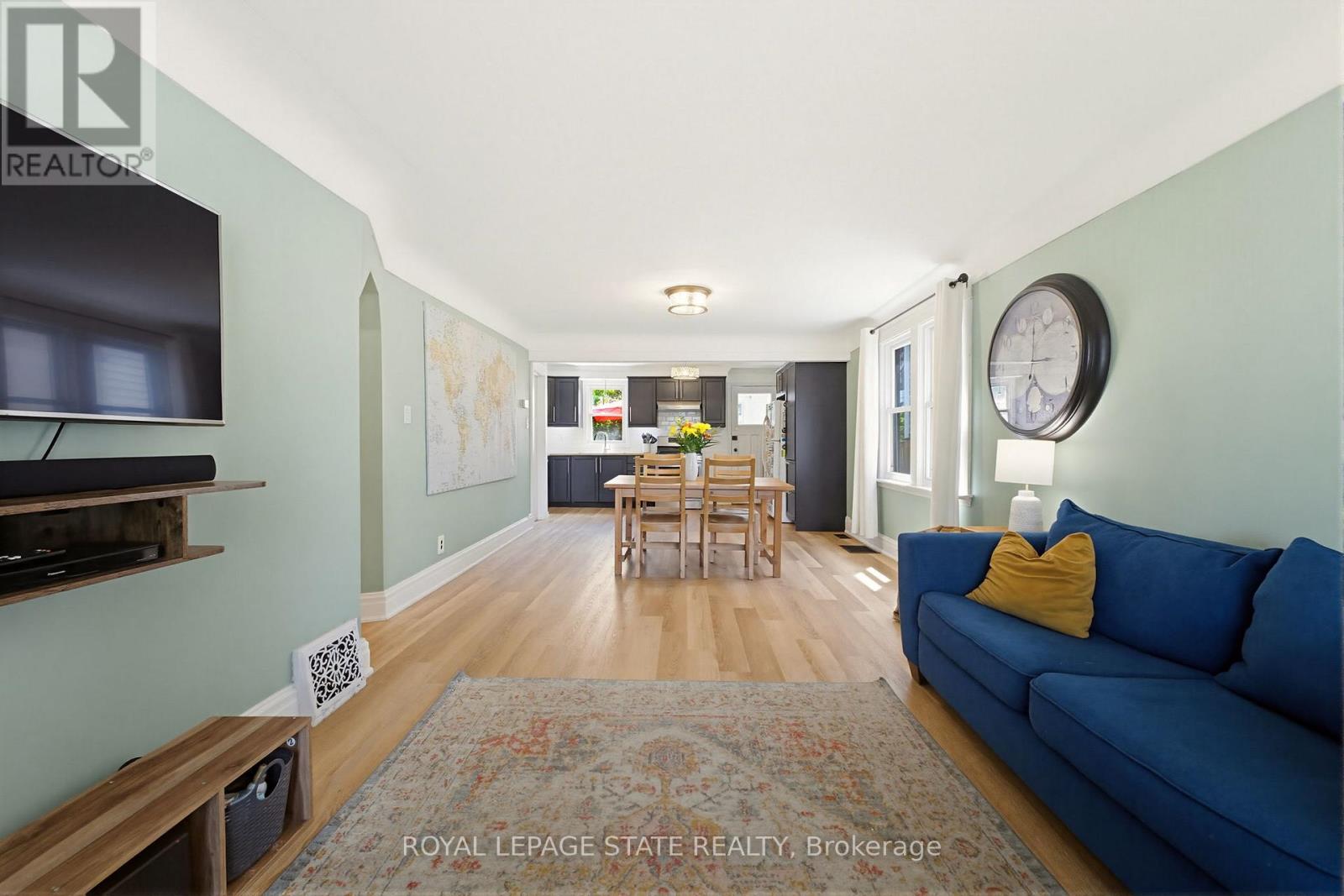 124 CAMPBELL AVENUE - 6