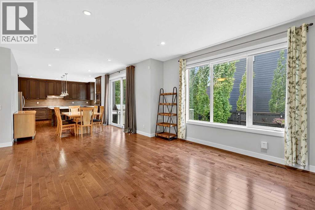 68 Westland Crescent SW - 9