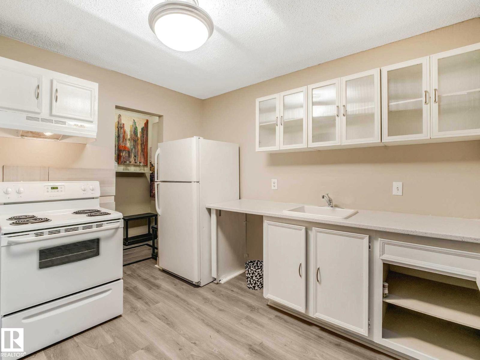 #57 3111 142 AV NW - 18