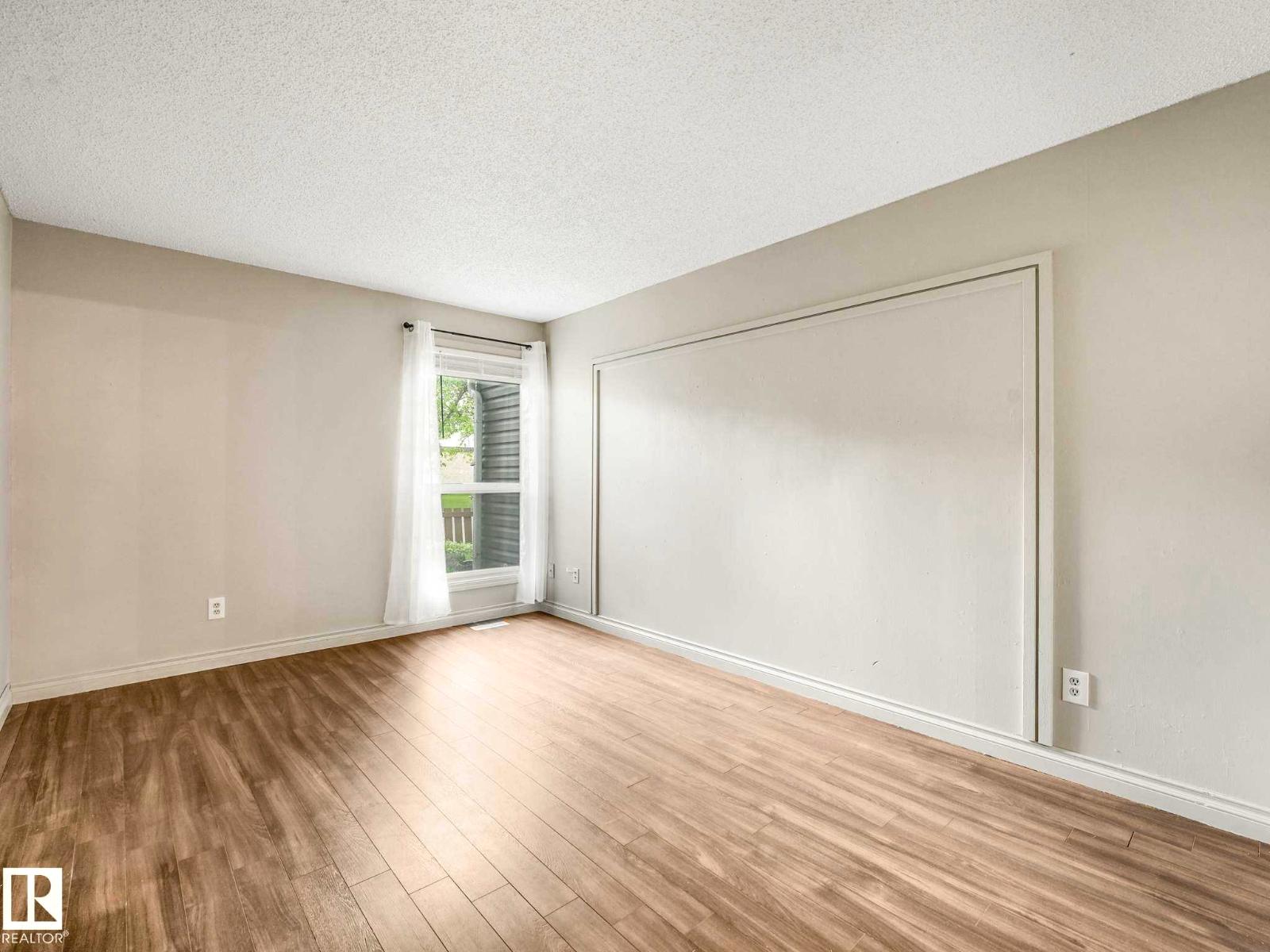 #57 3111 142 AV NW - 23