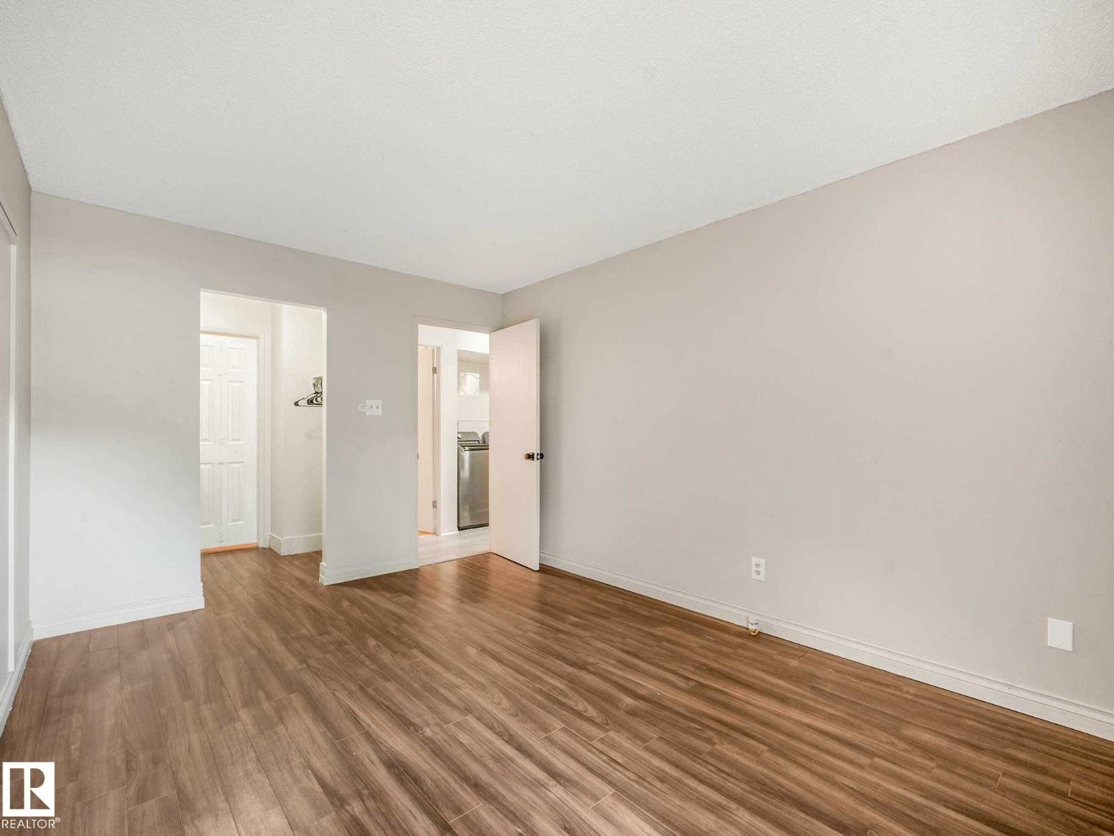 #57 3111 142 AV NW - 24