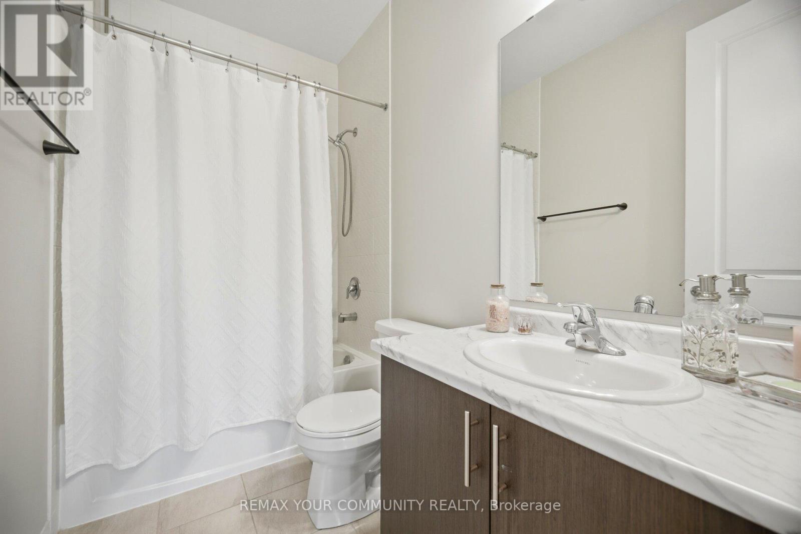 1646 WEBSTER BOULEVARD - 17