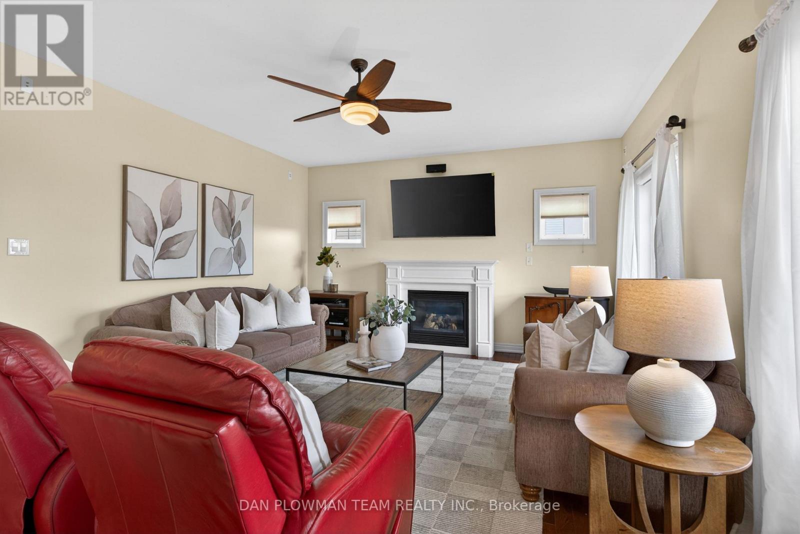 1609 BADGLEY DRIVE - 16